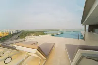 Apartamentos Cerca Al Mar - インフィニティプール
