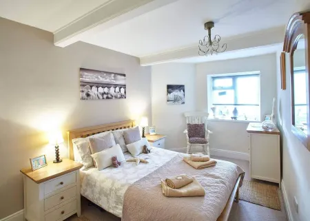 Host & Stay - View Point Apartment Отели рядом с достопримечательностью «Whalebone Arch»