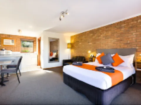 Statesman Motor Inn Hotels in Corowa