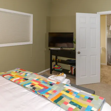 Uncorked Bed & Breakfast Hotels in Oliver