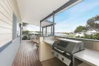 Reflections Shaws Bay - Holiday Park Hotels in East Ballina