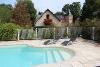Hostellerie du Château les Muids - Swimmingpools
