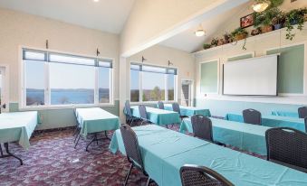Fireside Inn, Ocean's Edge
