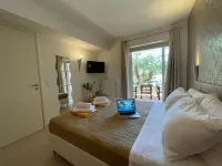 Artdeco Luxury Suites Hotels in Akrotiri