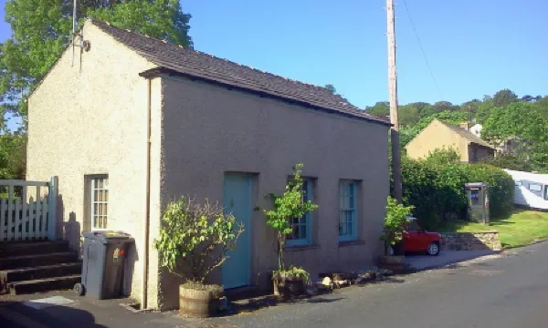 Cottage - Sleeps 4 - Pets Ok - Garden - Parking