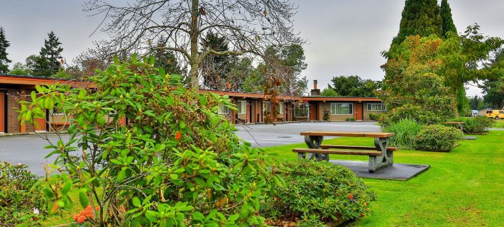 Arbutus Grove Motel Hotels in Nanaimo