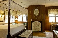 Sandaway Suites & Beach Hotels in Cambridge