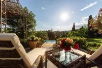 Cottage Nanni, Romantic and Luxury with Pool Hotels in Pescia