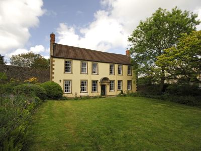 Beautiful 7 Bedroom House Hottub Wifi