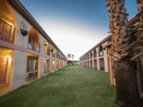 National 9 Inn Hotels in Buttonwillow