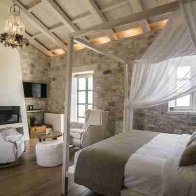 Bassa Maina Villas & Suites Rooms