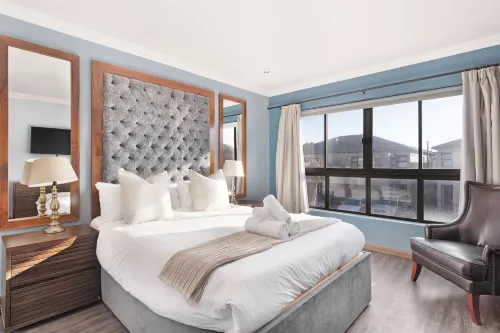 Island View 28 by Host Agents