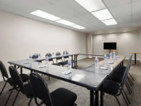Travelodge by Wyndham Fort McMurray Hotels in Fort McMurray