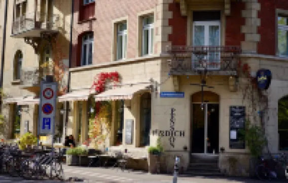 Guesthouse fürDich Hotels near Aussersihl