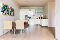 Roset Hotel & Residence