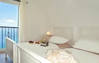 House Dunja Hotel a Borak