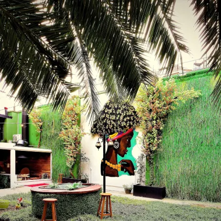 Walton Gardens Pera