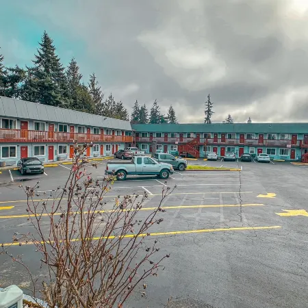 Emerald Best Motel