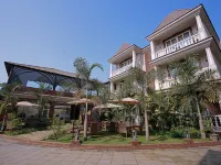 Grand Continent Anjuna A Sarovar Portico Affiliate Hotel Hotels near Chapora River
