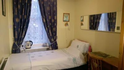 Badjao B&B Hotels in Slateford