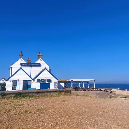 Host & Stay - Sail Away