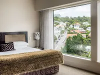 Bolton Hotel Hotels near Plimmer Steps