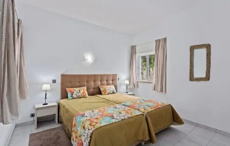 Prado do Golf Отели рядом с достопримечательностью «Praia da Quarteira»