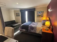 Ocean Reef Homestay Hotels in Ocean Reef