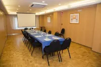 Hotel Delta Hotels in Tudela
