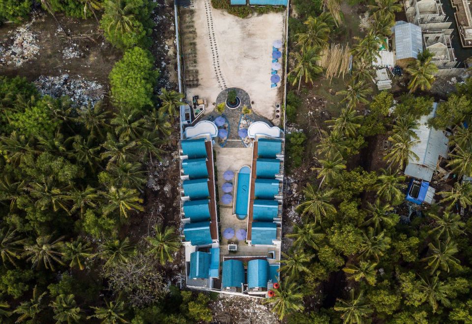 길리 트라왕안 해변