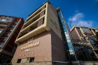 Victoria Bulevard Hotel Hotel dekat Butoiul Sasului