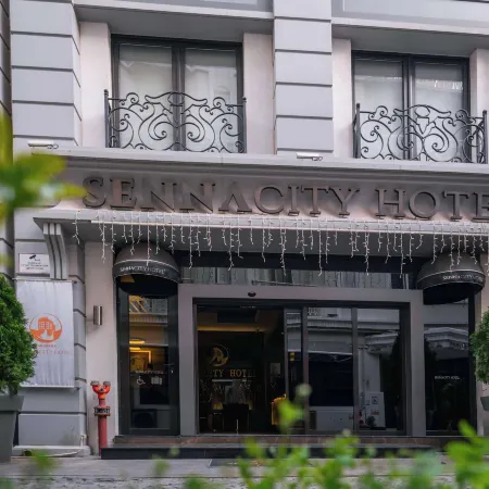 SennaCity Hotel Отели рядом с достопримечательностью «Принцевы острова»