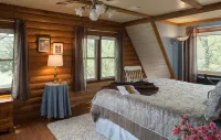 Tiffany's Bed and Breakfast - balcony