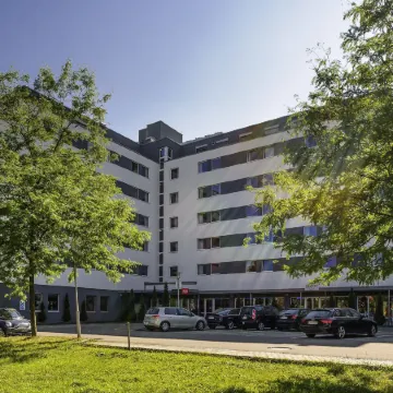 Ibis Zurich Messe Airport