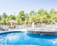 Sleep Inn Lufkin - Kolam Renang