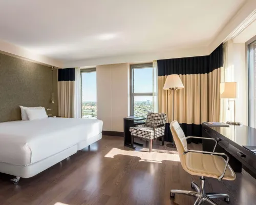 NH Den Haag Hotels near New Babylon