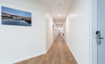 Mayfair Plaza Motel and Apartments