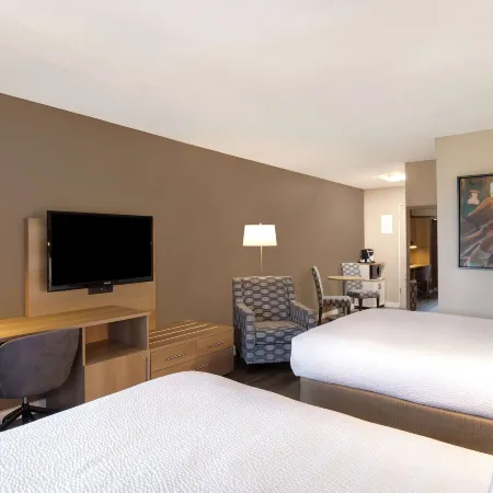 Days Inn by Wyndham Victoria Uptown