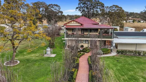 Crows Nest Tourist Park - Pet friendly