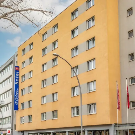 Hotel Aldea Berlin Отели рядом с достопримечательностью «Концертный зал Tempodrom»