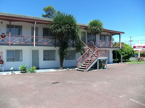 Burgundy Rose Motel Hotels in Glenbervie