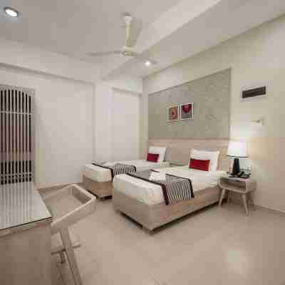 Hotel Oviya Rooms
