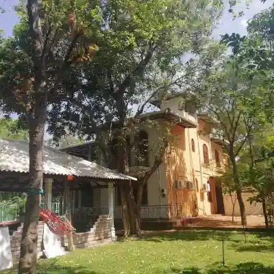 N.L.I. Guest House Hotel Exterior