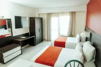 Bahia Escondida Hotels in Сантьяго