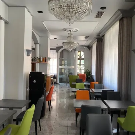 Apartment Hotel Kral - Business Hotel & Serviced Apartments
