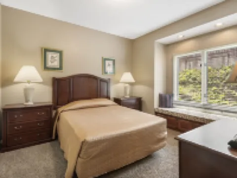 StoneBridge Village Resort Hotels in Stone County