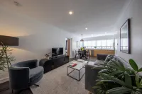 Heal House Hotels near New Farm Park