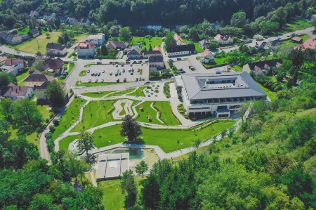 Nuhr Medical - Hotel & Restaurant Отели в г. Кремс-на-Дунае