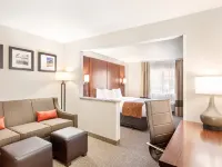 Comfort Suites Yakima Hotels in Yakima