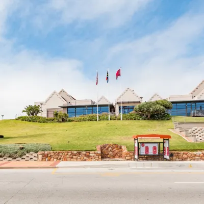 City Lodge Hotel Gqeberha ドンキン リザーブ周辺のホテル